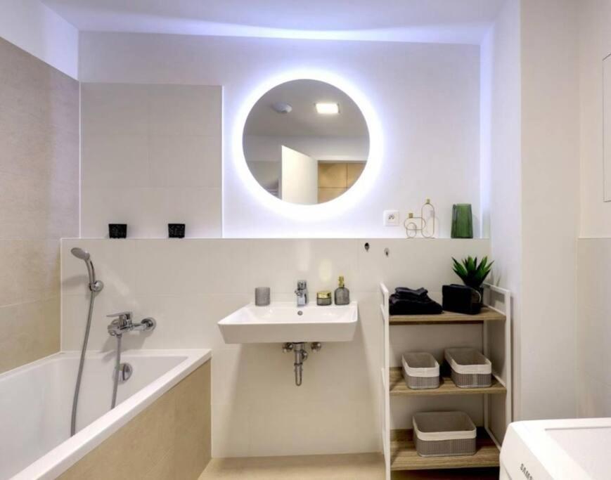 Klinger Apartment Pozsony Kültér fotó